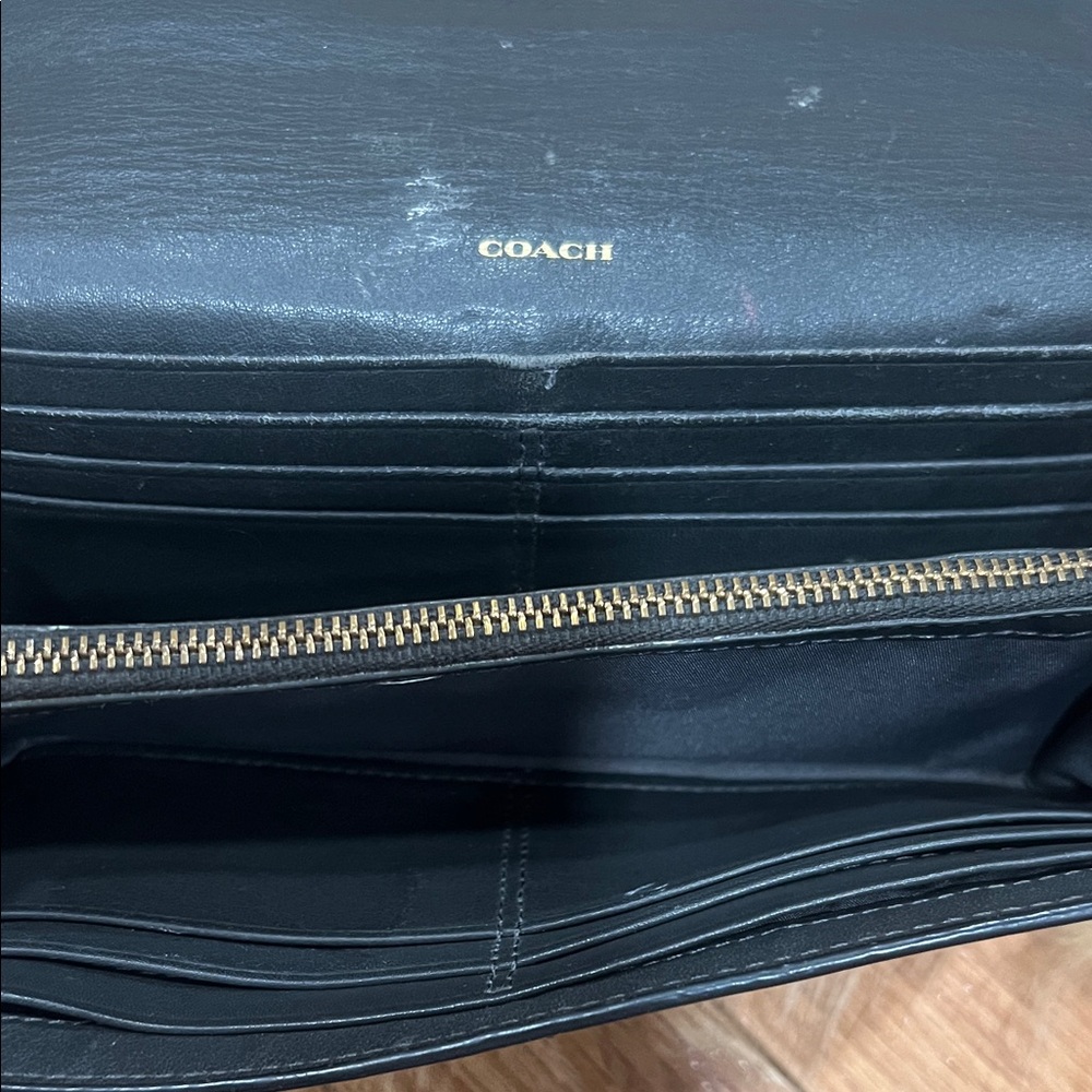 Pre-loved 😍COACH BUNDLE & LV DUST BAG! - Picture 15 of 17